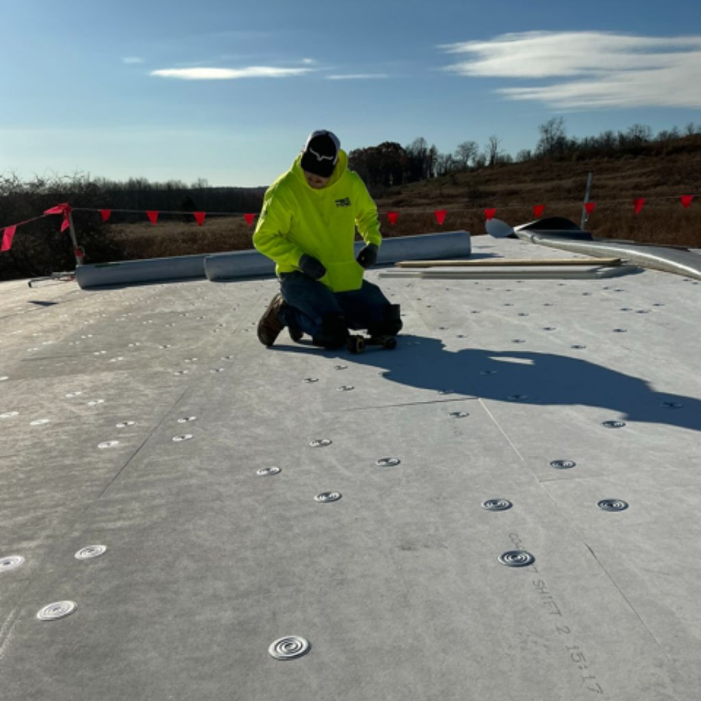 Roof Safety Installation | OSHA-Compliant Commercial Roof Safety In ...